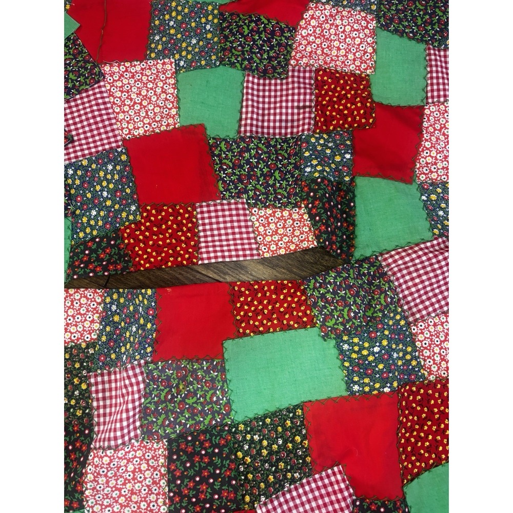 57" Vintage Multicolor Hand Quilted Patchwork Christmas Tree Skirt - Picture 4 of 8